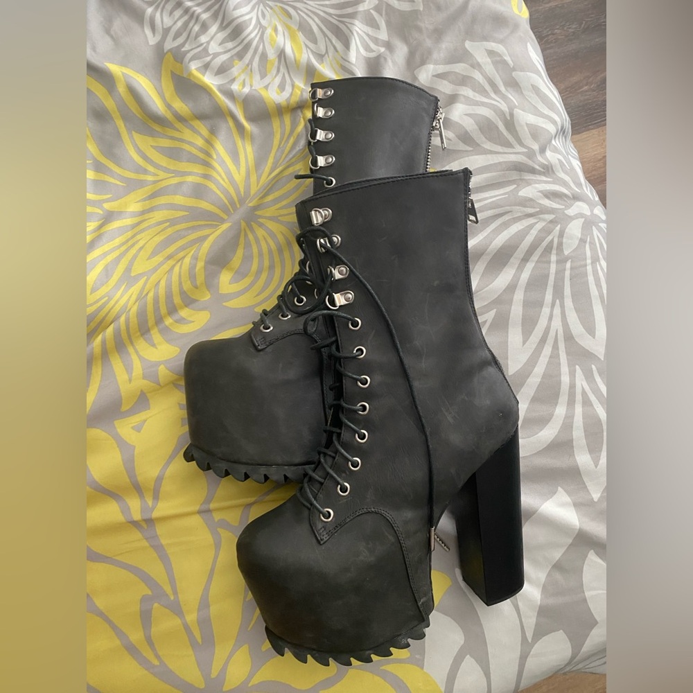 Platform lace up midi boots